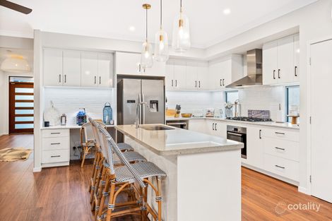 Property photo of 11 Crest Ridge Parade Brookwater QLD 4300