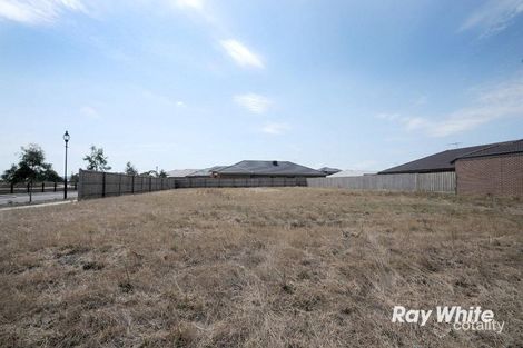 80 Banjo Paterson Dr, Pakenham, VIC 3810