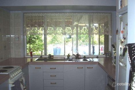 Property photo of 8 Cockatoo Court Regency Downs QLD 4341