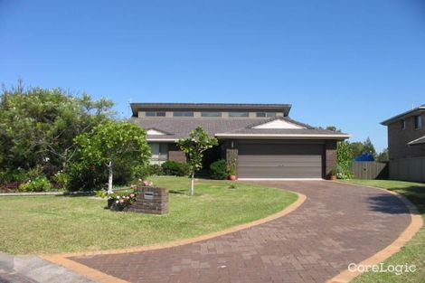 Property photo of 12 Mayfair Place Forster NSW 2428