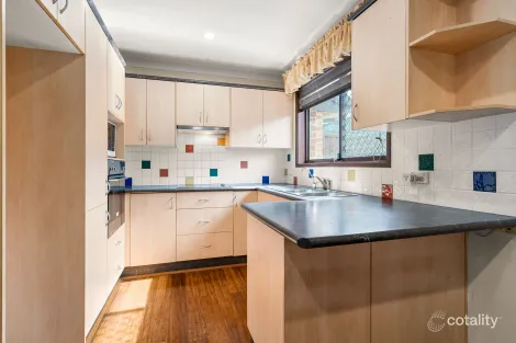 Property photo of 10/28 Coolaroo Crescent Lurnea NSW 2170