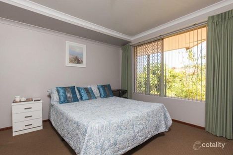 Property photo of 16 Waterside Crescent Gwelup WA 6018