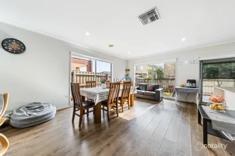 Property photo of 25 Beacon Drive Cranbourne North VIC 3977