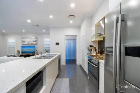 Property photo of 37 Mapleton Avenue North Kellyville NSW 2155