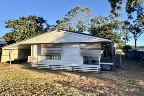 12 Flinders Dr, Moranbah, QLD 4744