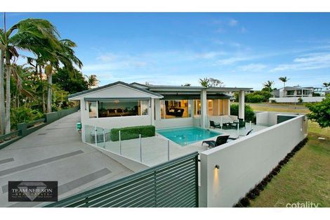 Property photo of 2 Outlook Parade Ormiston QLD 4160