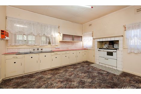 Property photo of 566 Mair Street Lavington NSW 2641