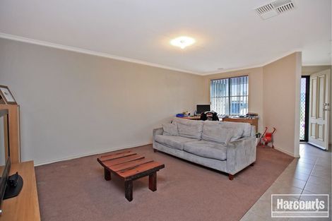 Property photo of 20 Mikasa Place Pakenham VIC 3810