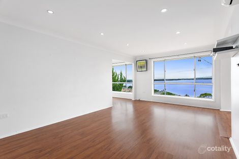 Property photo of 30 Hassan Street Lake Heights NSW 2502
