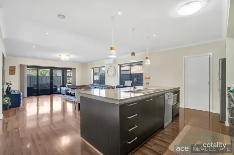 Property photo of 20 Balladong Crescent Tarneit VIC 3029