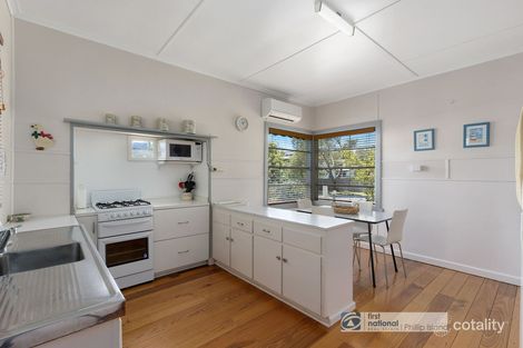 Property photo of 2 Seascape Avenue Cowes VIC 3922