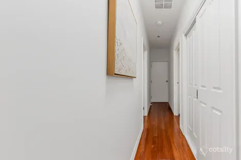 Property photo of 2/1 Cypress Avenue Brooklyn VIC 3012