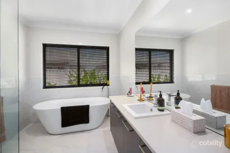 Property photo of 20 Mulqueeny Lane Yea VIC 3717