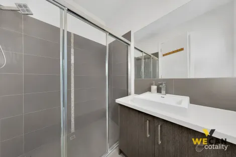 Property photo of 4 Cloverfield Crescent Wollert VIC 3750