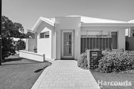 Property photo of 17 Encourage Loop Dudley Park WA 6210