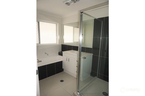 Property photo of 25 Affinity Way South Ripley QLD 4306