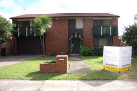 16 Christie St, Prairiewood, NSW 2176