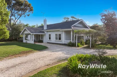 34 Railway Rd, Rochester, VIC 3561