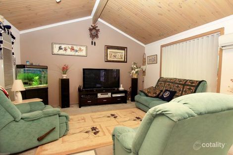 Property photo of 6 Thames Boulevard Werribee VIC 3030