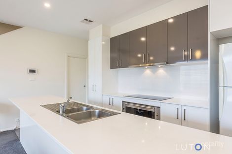 30 Chanter Tce, Coombs, ACT 2611