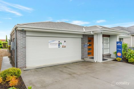 Property photo of 8 Webber Loop Oran Park NSW 2570