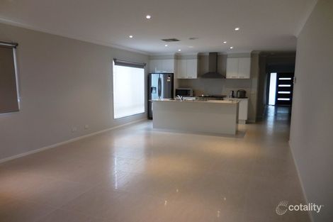 Property photo of 13 Shikra Place Doreen VIC 3754