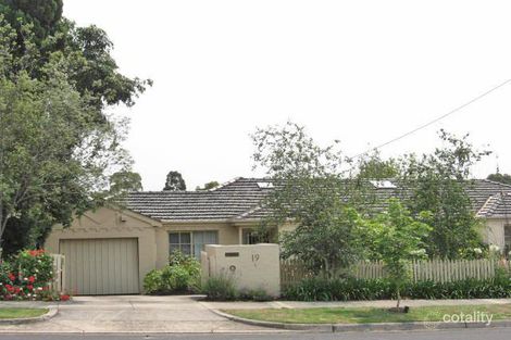 Property photo of 19 Gildan Street Balwyn North VIC 3104