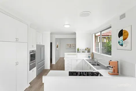 Property photo of 32 Quinlan Parade Manly Vale NSW 2093