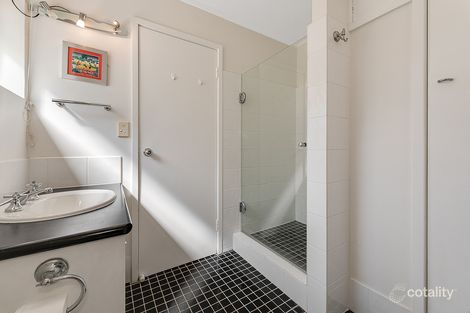 Property photo of 1/76 Gladstone Road Highgate Hill QLD 4101