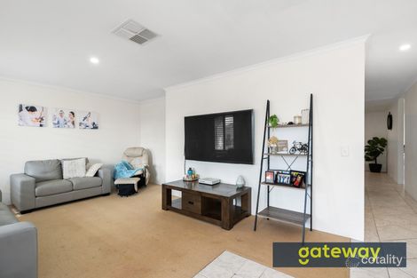 Property photo of 43 Gundaring Turn Canning Vale WA 6155