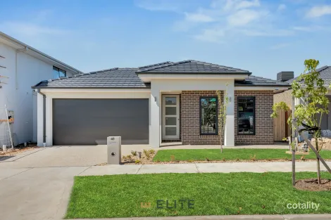 49 Taranaki Cct, Clyde North, VIC 3978