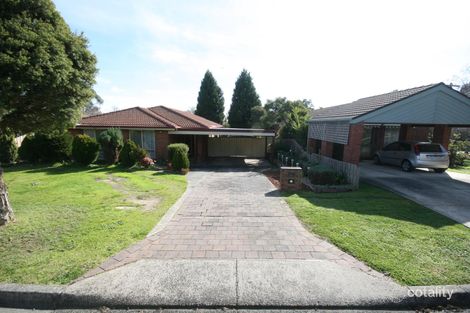 4 Tambo Cl, Croydon Hills, VIC 3136