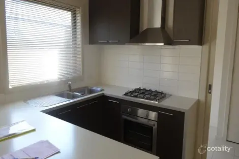 Property photo of 1 Flax Place Pakenham VIC 3810