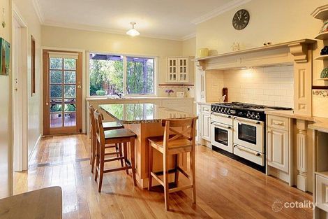 Property photo of 12 Velra Avenue Murrumbeena VIC 3163