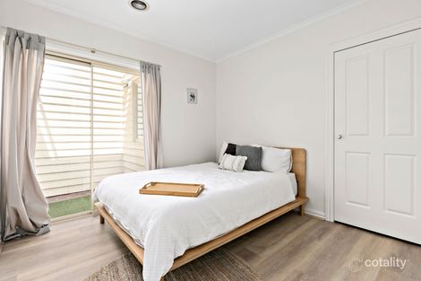 Property photo of 2 Parkside Boulevard Pascoe Vale South VIC 3044