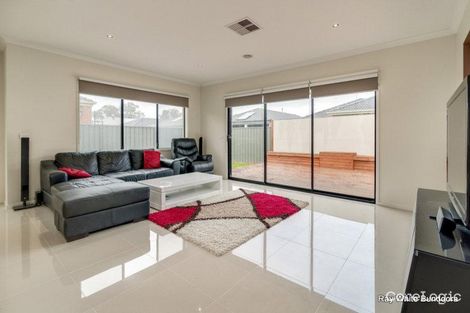 Property photo of 37 Skeeter Drive Mernda VIC 3754