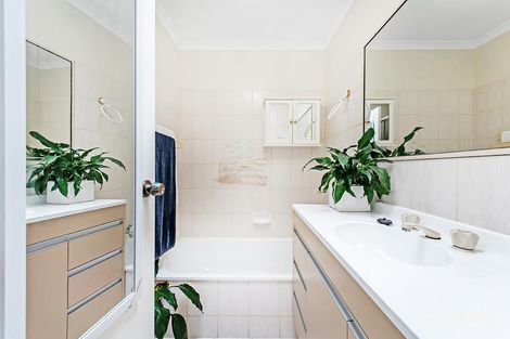 Property photo of 1/2 Landsborough Avenue Scarborough QLD 4020