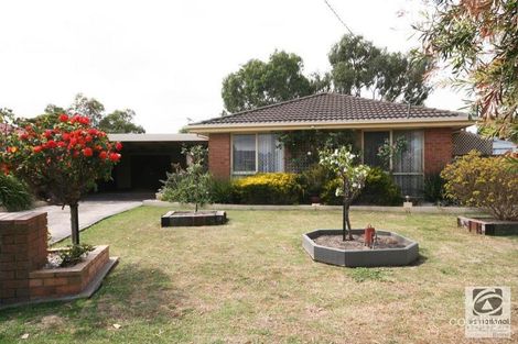5 Glenn Cl, Cranbourne West, VIC 3977