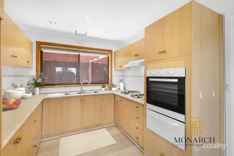 Property photo of 40 Purinuan Road Reservoir VIC 3073