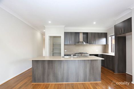Property photo of 16 Opal Street Cobblebank VIC 3338