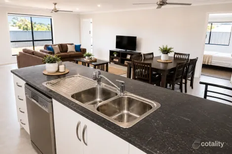 Property photo of 1/7 Dudley Street Chinchilla QLD 4413