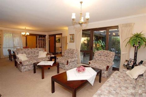 Property photo of 23 Tarongo Drive Aspendale VIC 3195