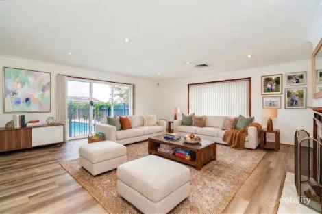 Property photo of 44 Silver Crescent Westleigh NSW 2120