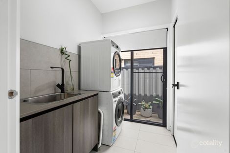 Property photo of 13 Zelkova Street Kalkallo VIC 3064