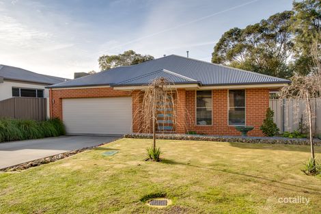 Property photo of 11 Birdie Place Thurgoona NSW 2640