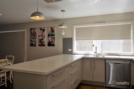 2/76 Cave Hill Rd, Lilydale, VIC 3140