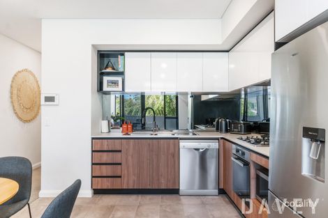 Property photo of 1/22 Cassinia Road Duncraig WA 6023