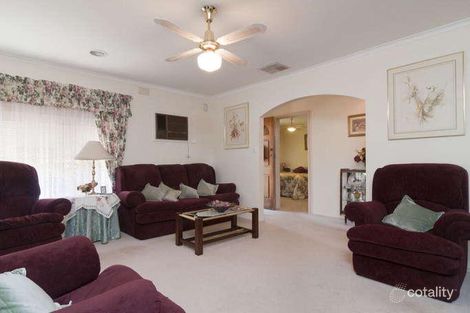 Property photo of 15 Lancaster Road Mooroolbark VIC 3138