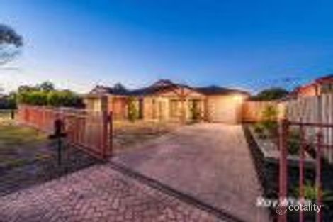 Property photo of 10 Burgan Court Cranbourne West VIC 3977