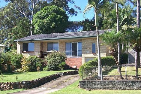 2 Warana Ave, Southport, QLD 4215